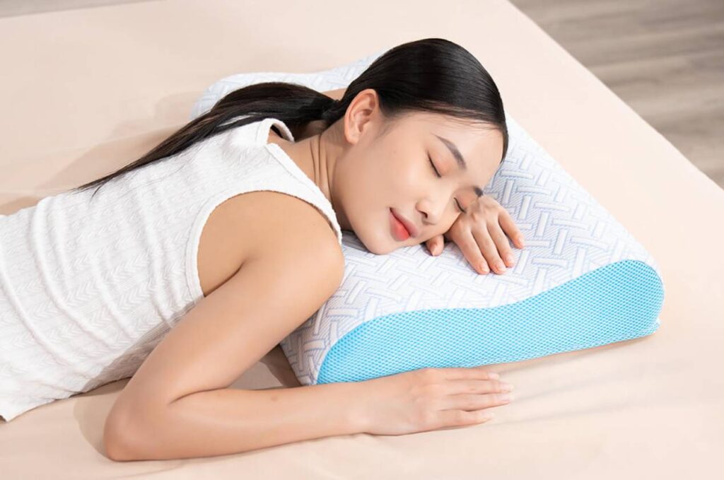 Gối foam công thái học Comfy Nami